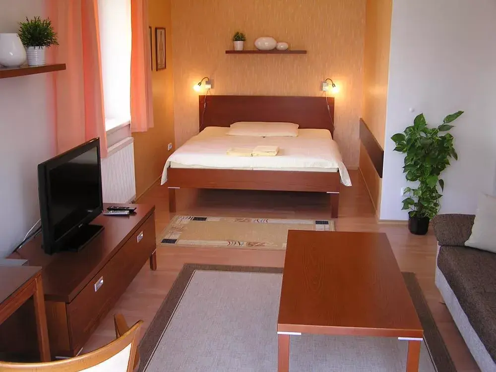 Photo 5 of Gonda Apartments